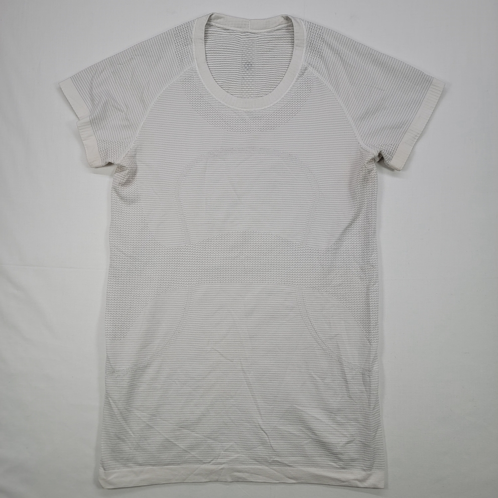 lululemon athletica Cream Short Sleeve Tee